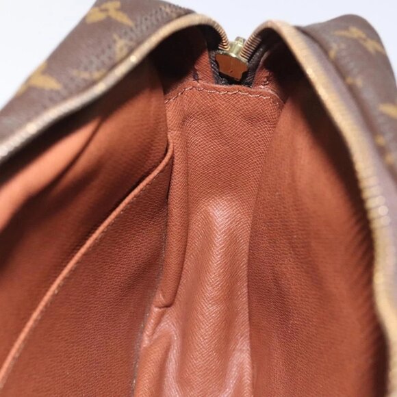 LOUIS VUITTON Monogram Compiegne 28 Clutch Bag - Picture 14 of 16